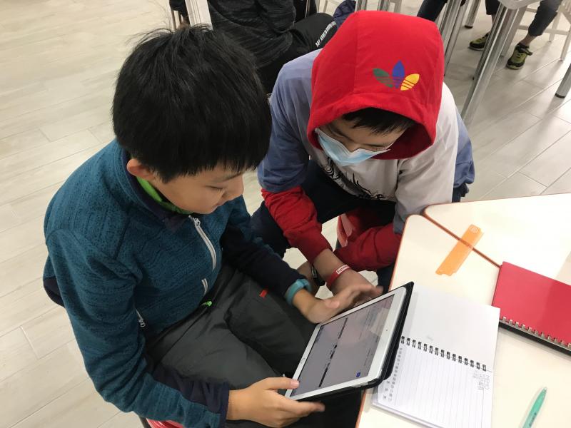 你幫我、我幫你，擴展學習經驗。