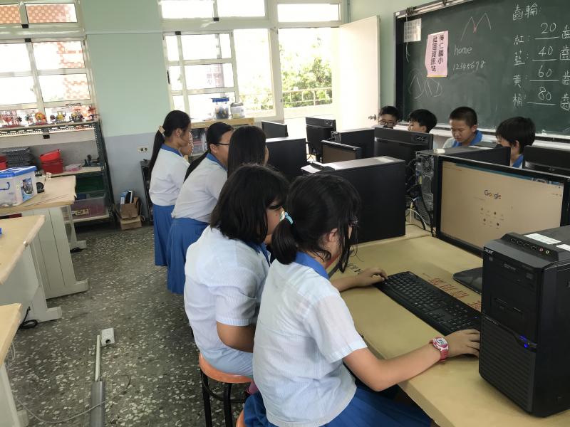 學童能跨越城鄉空間障礙，獲得充足的學習資訊應用及課業輔導諮詢資源。