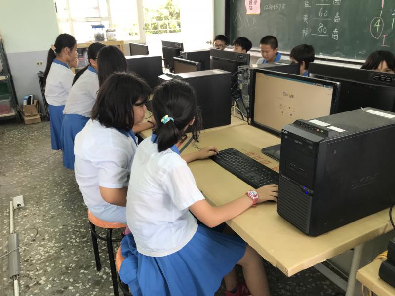 學童能跨越城鄉空間障礙，獲得充足的學習資訊應用及課業輔導諮詢資源。