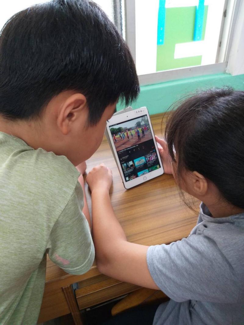 學習平板使用，關心學校舉辦的各項活動