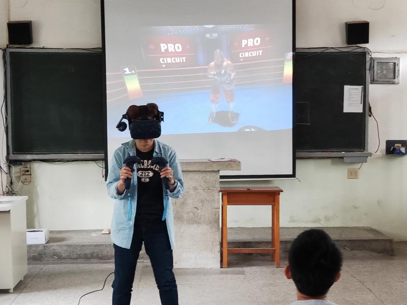用VR來打拳擊