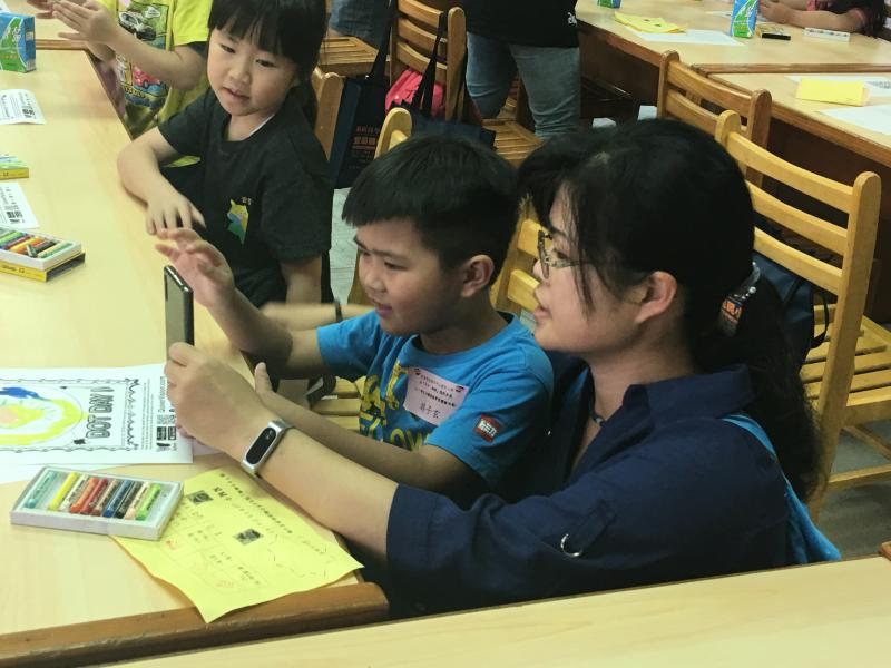 親子共同體驗AR