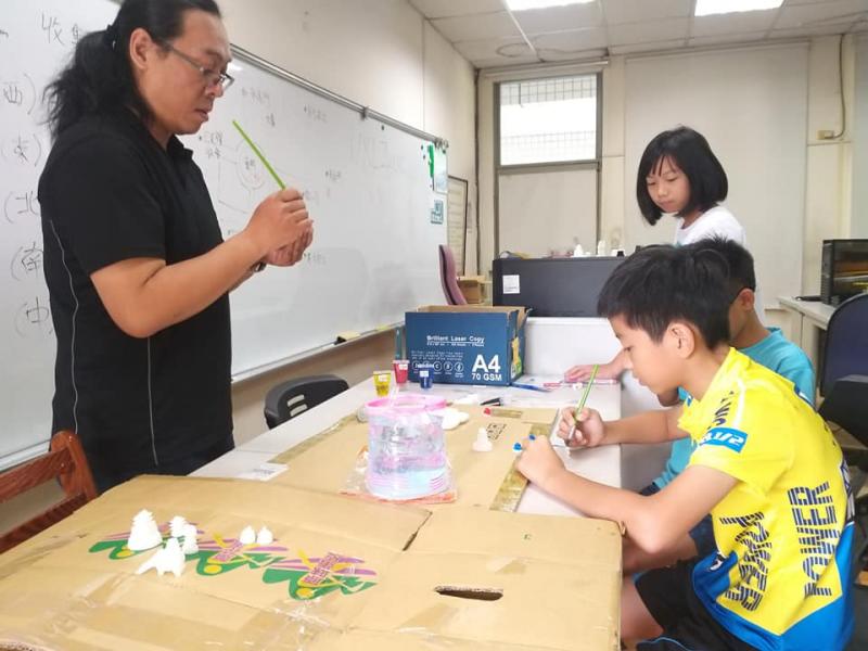 STEAM活動—替3D列印的桌遊配件上色