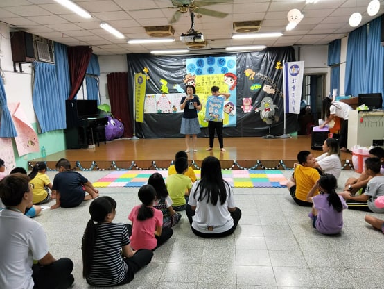 給予大學生及小學生資訊安全與素養宣導