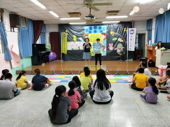 給予大學生及小學生資訊安全與素養宣導