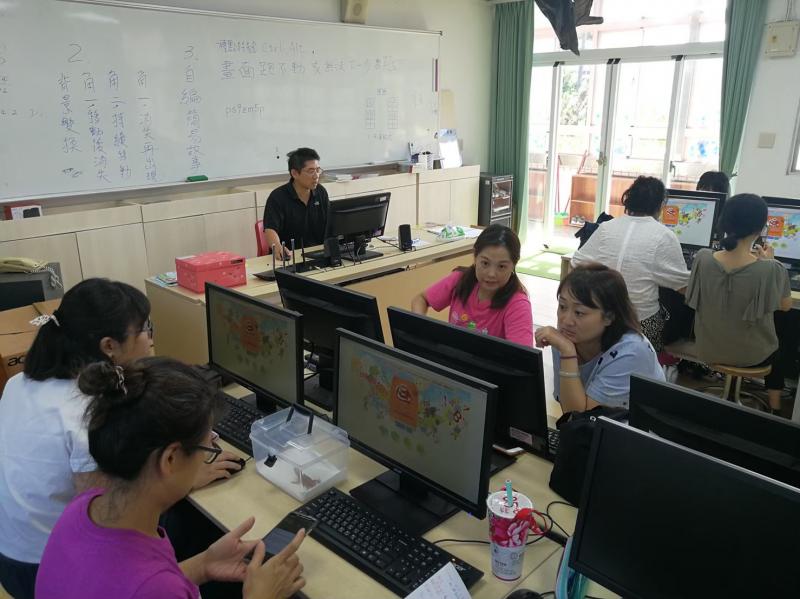 社區民眾scratch體驗