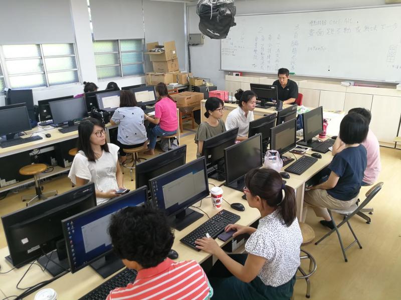 社區民眾scratch體驗