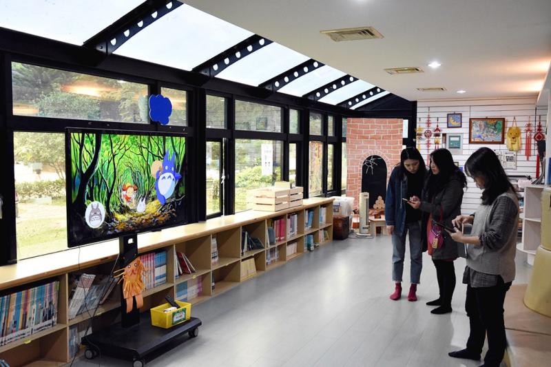 原來這麼方便，手機可直接投影到電視