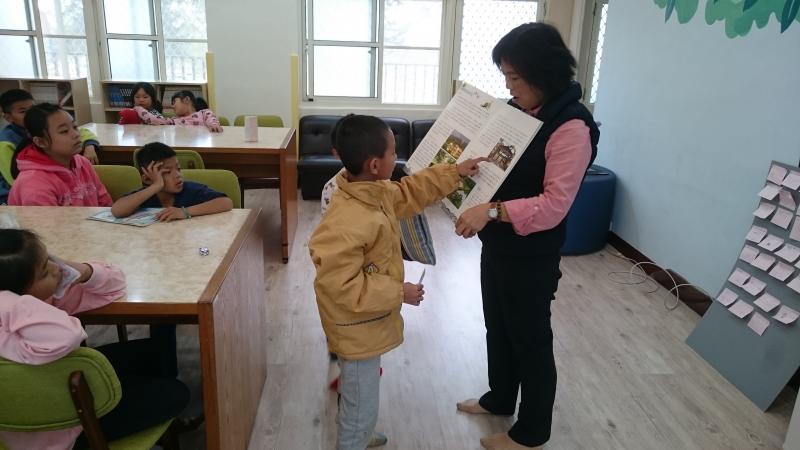 大家聽完故事來玩個小遊戲.看看剛剛有沒有認真聽故事