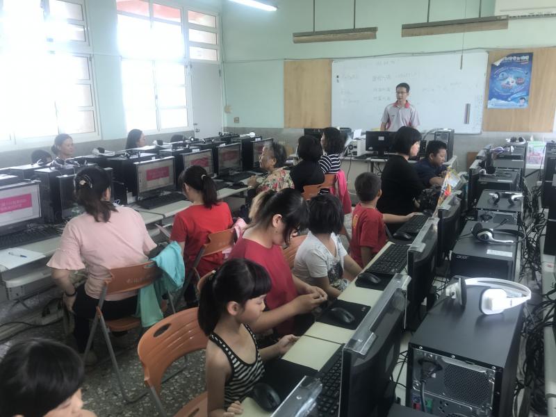 社區資訊站資研習活動-一起來學電腦