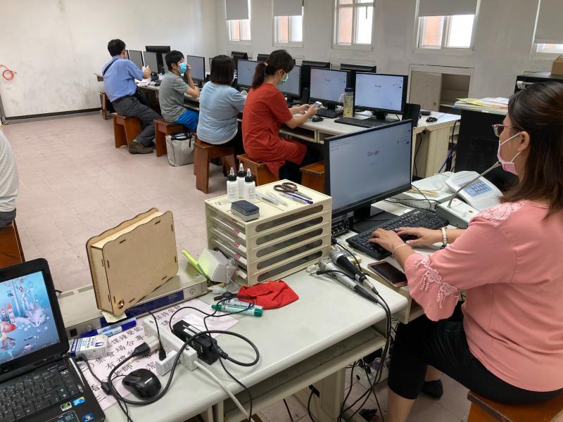 老師授課示範