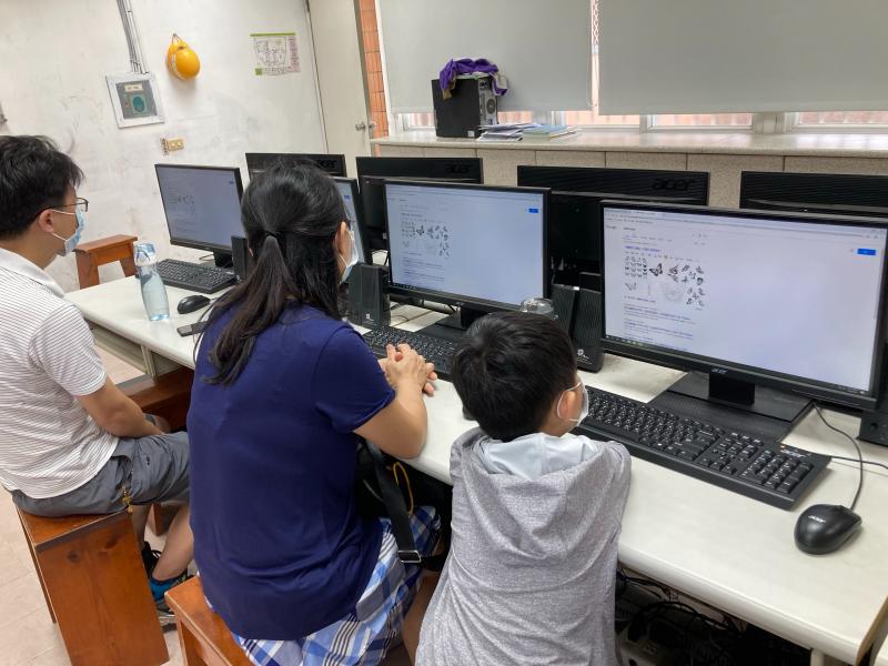 老師授課示範