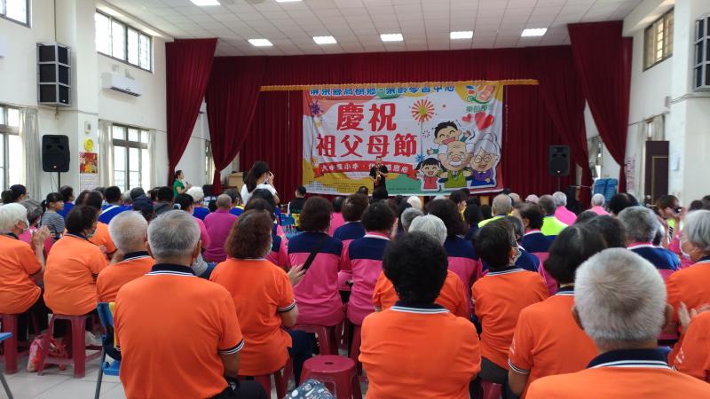 感謝阿公阿嬤積極的參加