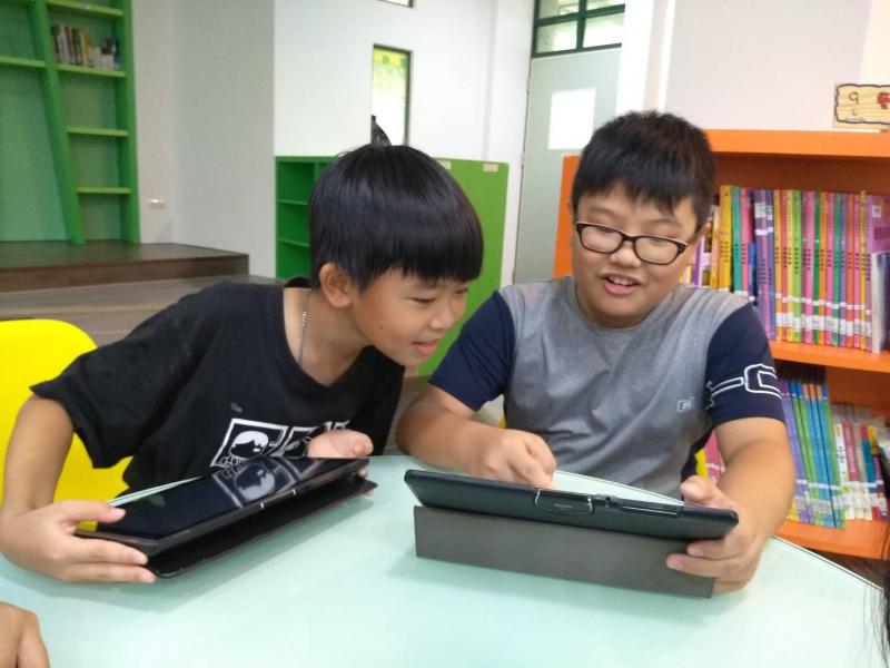 線上遊戲的自主學習