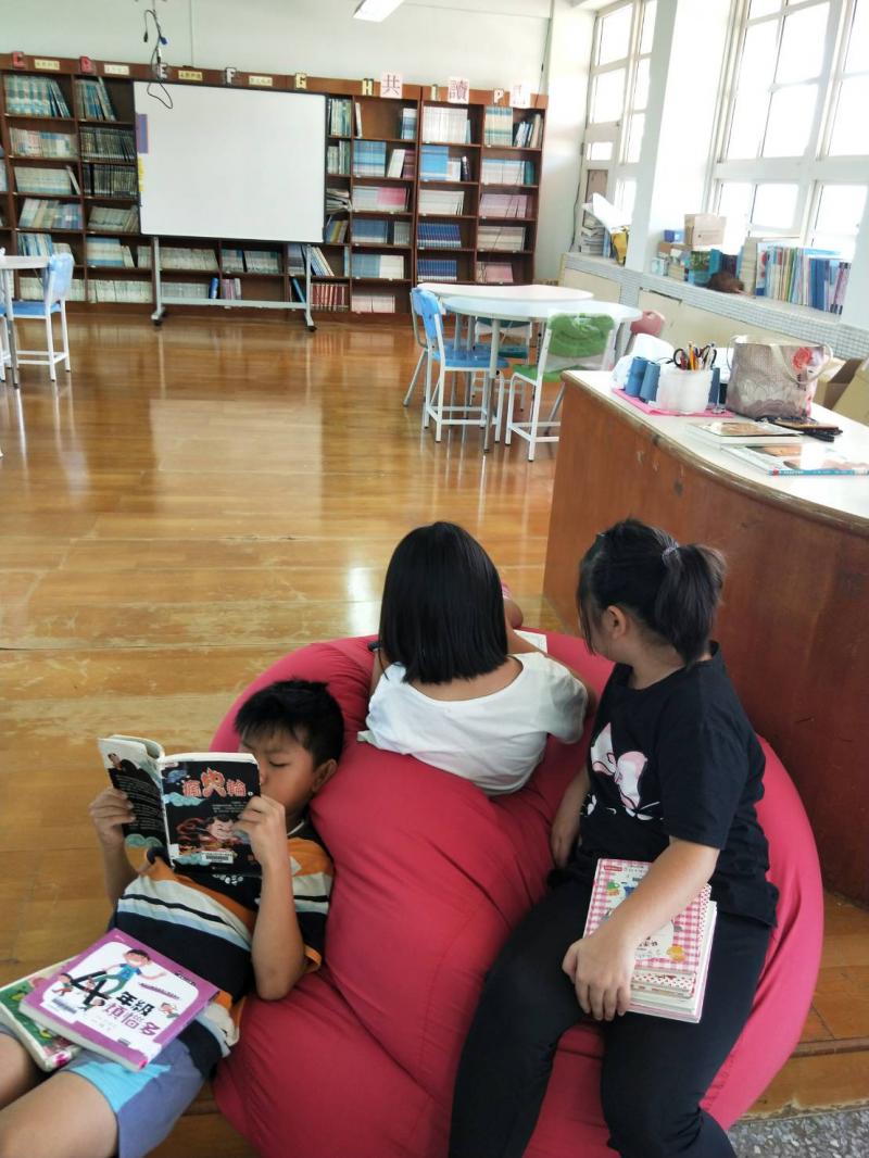 小孩最愛懶骨頭
