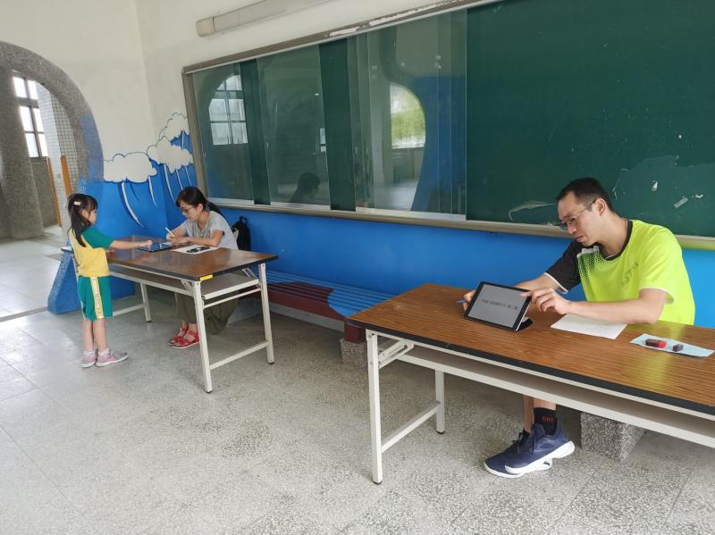 關主：黃俊仁老師