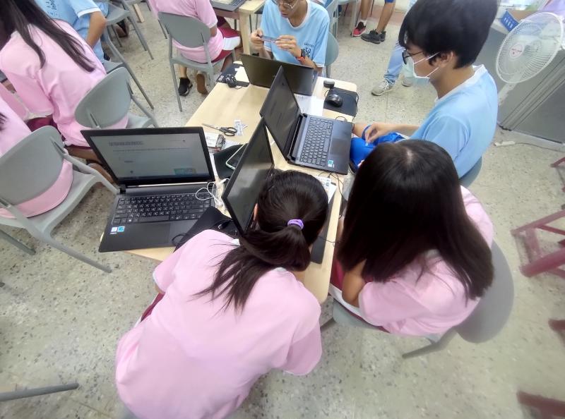 開放星期三下午讓孩子體驗雲端書庫