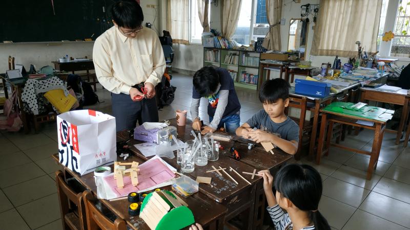 社區資訊站機器人營隊