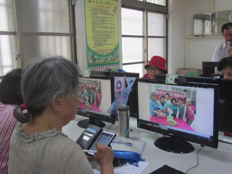 中華日報-行銷菱角婆媽製作電子食譜-封面照