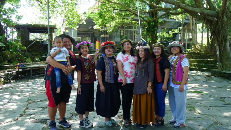 跟著雲霧上的部落漫遊-封面照