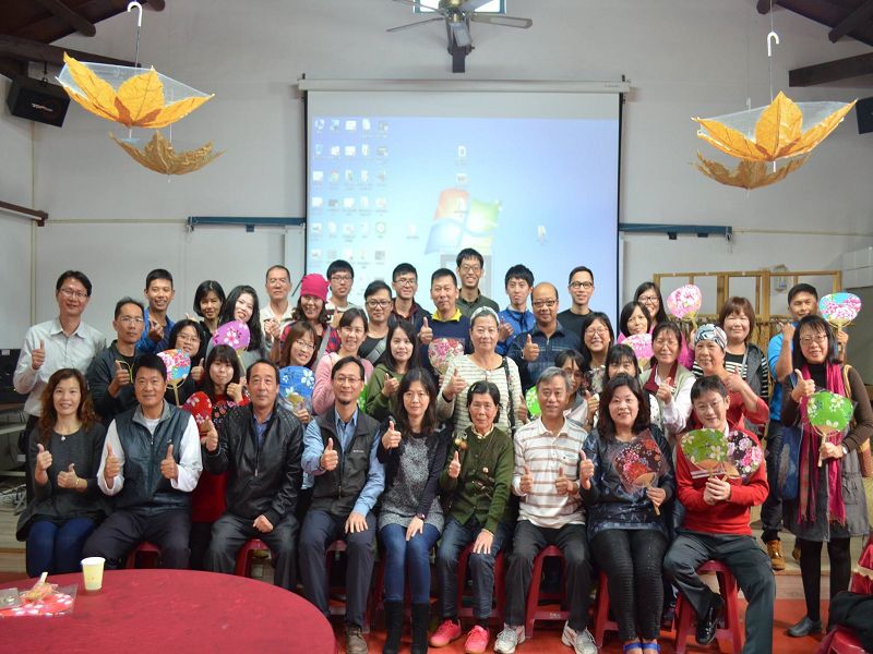 全體參與人員合影。