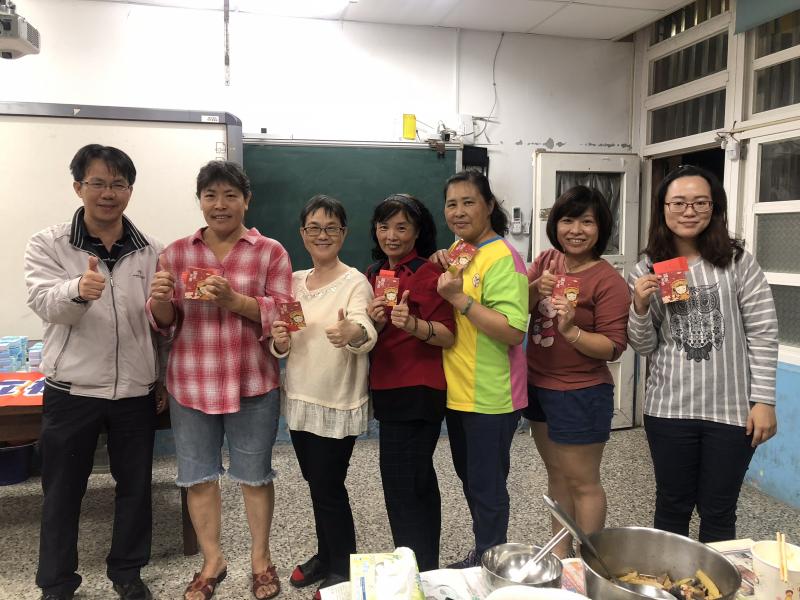 一年下來的成果與獎勵，拍照下來作為紀念。