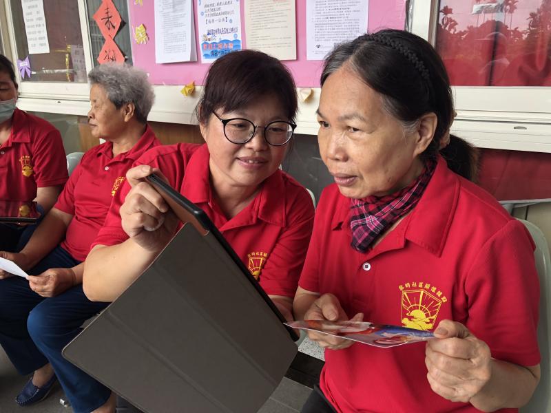 日常生活記錄，運用平板電腦拍下最美麗的風景等。