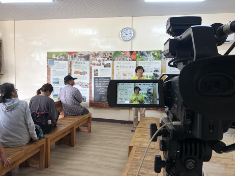 恆春DOC與龍水社區生態旅遊導覽結合，走入社區文化，將社區資源串連。