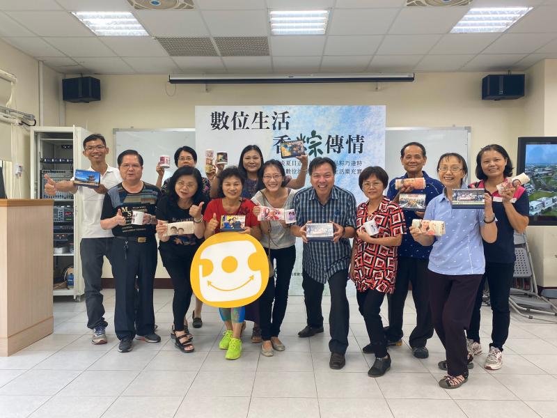 負責人張逢洲校長及與會DOC學員合影