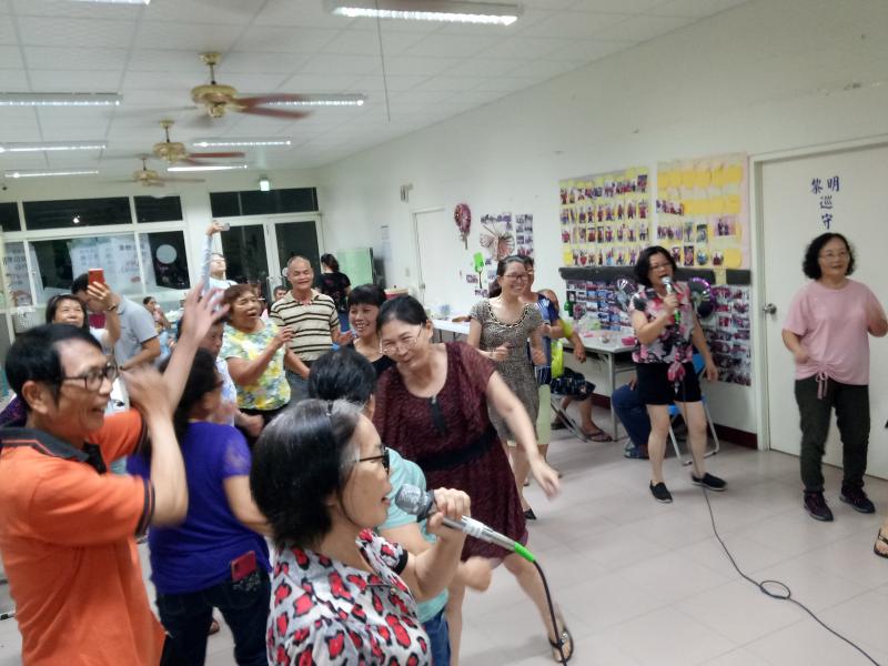 大家再一起就是開心