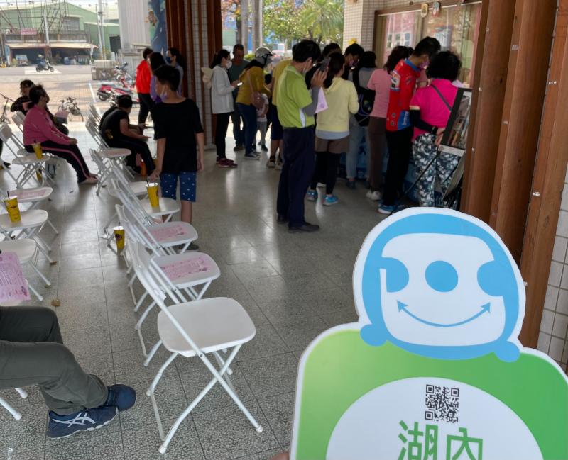 大家聆聽湖內DOC課程宣導