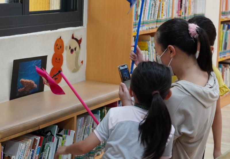 AR虛擬實境解謎遊戲互動，親子同樂世界閱讀日