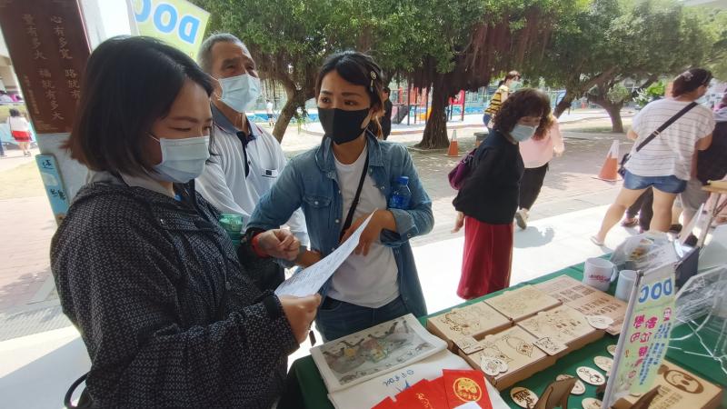 學員對於新興的科技感到困惑，想了解如何與數位結合