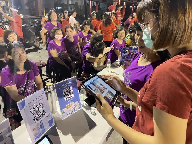 促進了民眾之間的交流和互動，把學員上課的作品跟民眾分享。讓民眾了解doc課程的資訊。