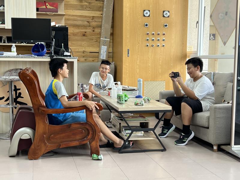 小朋友回社區後持續創作