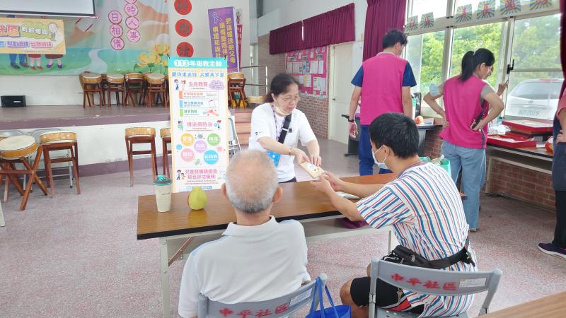 小禮物-DOC學員作品-洼澡土杯墊