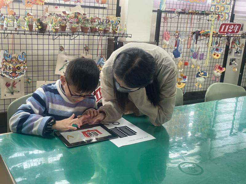 完成繪畫與動畫效果設定後，大家一起進行最後檢查。