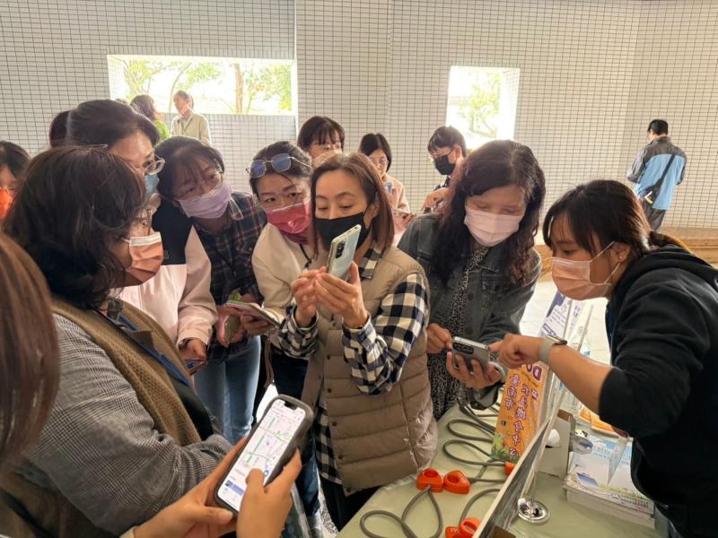 學員認真學習中