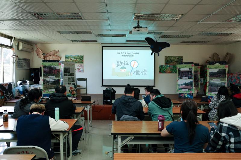 共同學習防災工具的操作