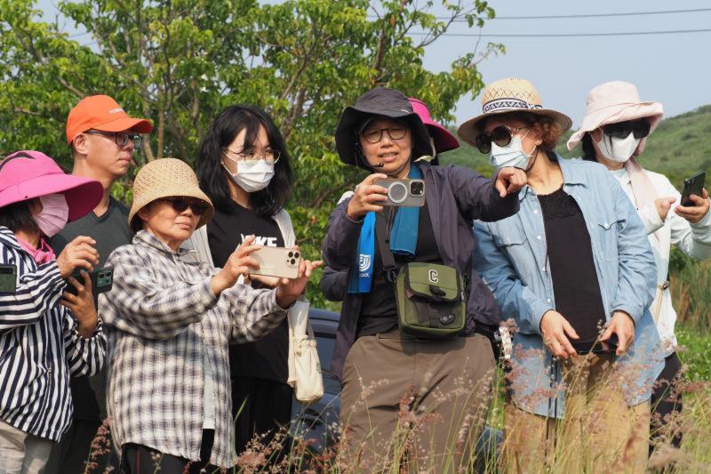 學員與老師登高攝影