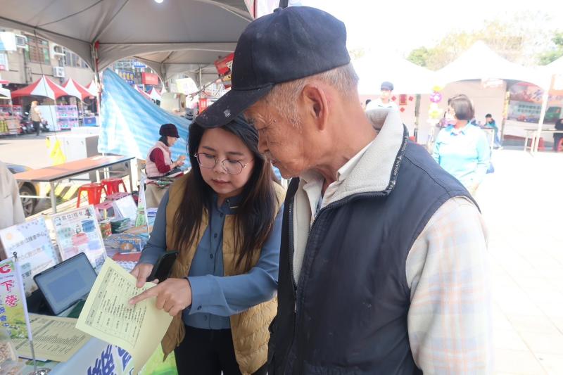 讓科技走進每一位鄉親的生活中