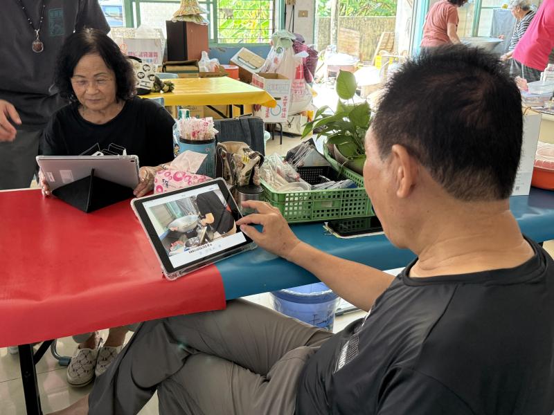 慢速同步操作，降低學習壓力，結合社區關懷，讓技能成為有意義的服務