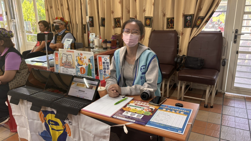 設置數位行動諮詢櫃檯，並展示內埔DOC資源介紹