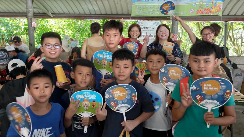甲仙國小同學們相約來體驗數位科技