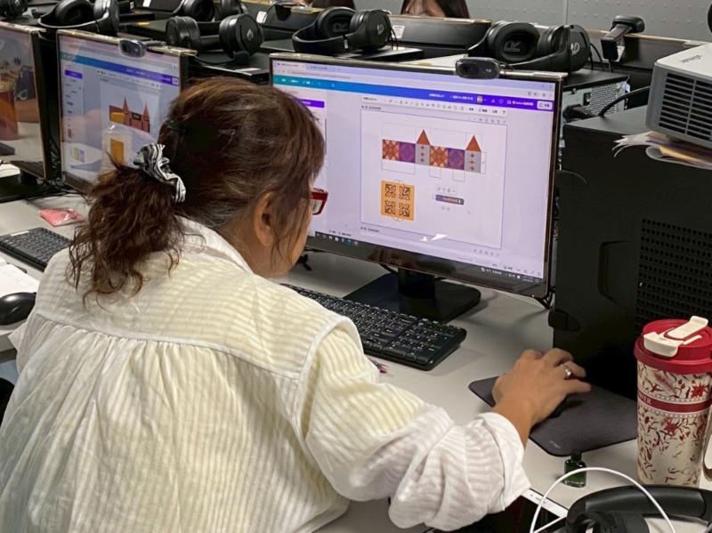 長輩使用電腦製作