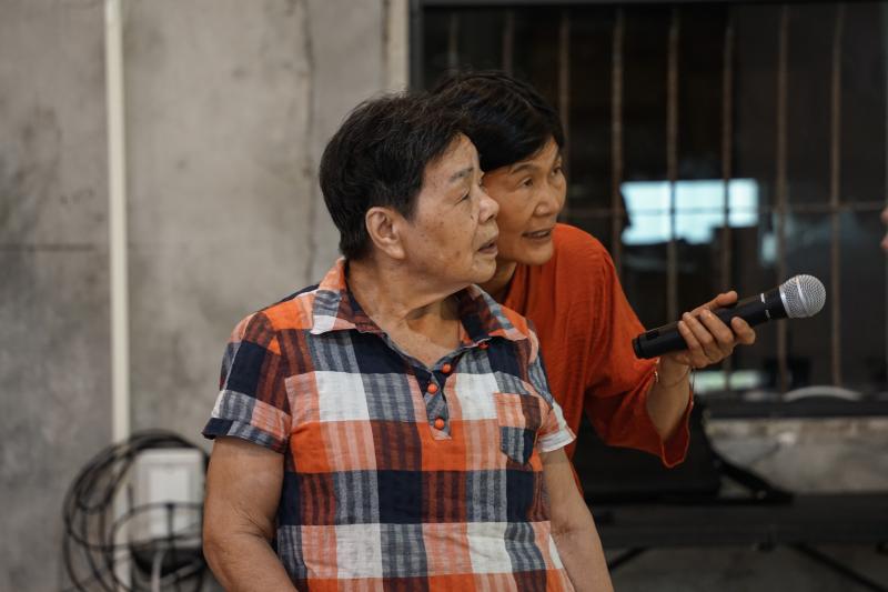 高齡長者現場教學在地鳥類的名稱如何用台語表達