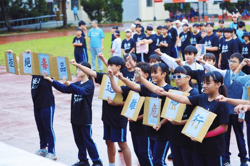 運動會的辦理不僅是體育競技的舞台，更是課程實踐與教育理念具體展現的重要平台，未來將持續以體育活動為媒介，結合在地文化、公共議題、國際教育與數位素養