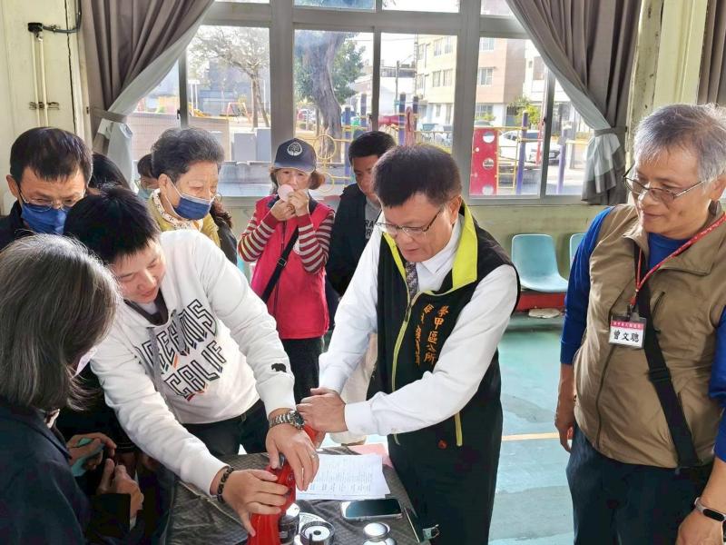 學甲區公所邀6位書法名家揮毫送春聯-封面照