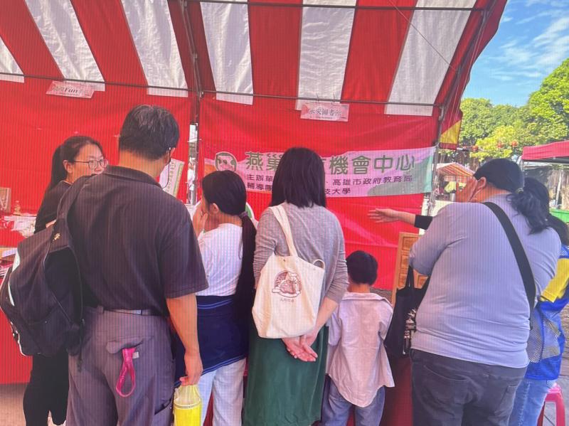 燕巢DOC在天文宮，數位火花四射！歷年作品展現學員成長，2026年新課程搶先看，讓親子與銀髮族都驚豔！