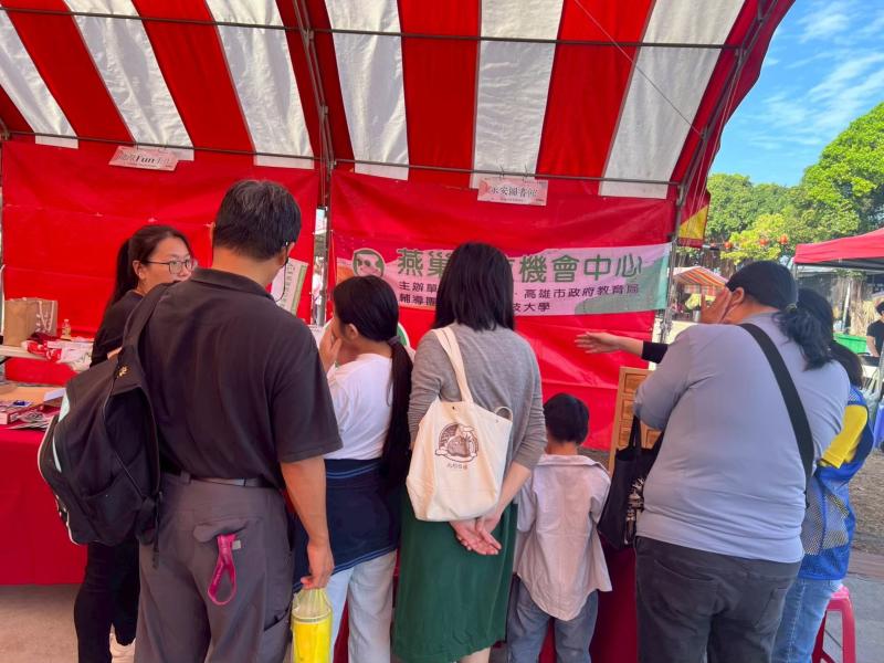 燕巢DOC在天文宮,數位火花四射!歷年作品展現學員成長,2026年新課程搶先看,讓親子與銀髮族都驚豔!